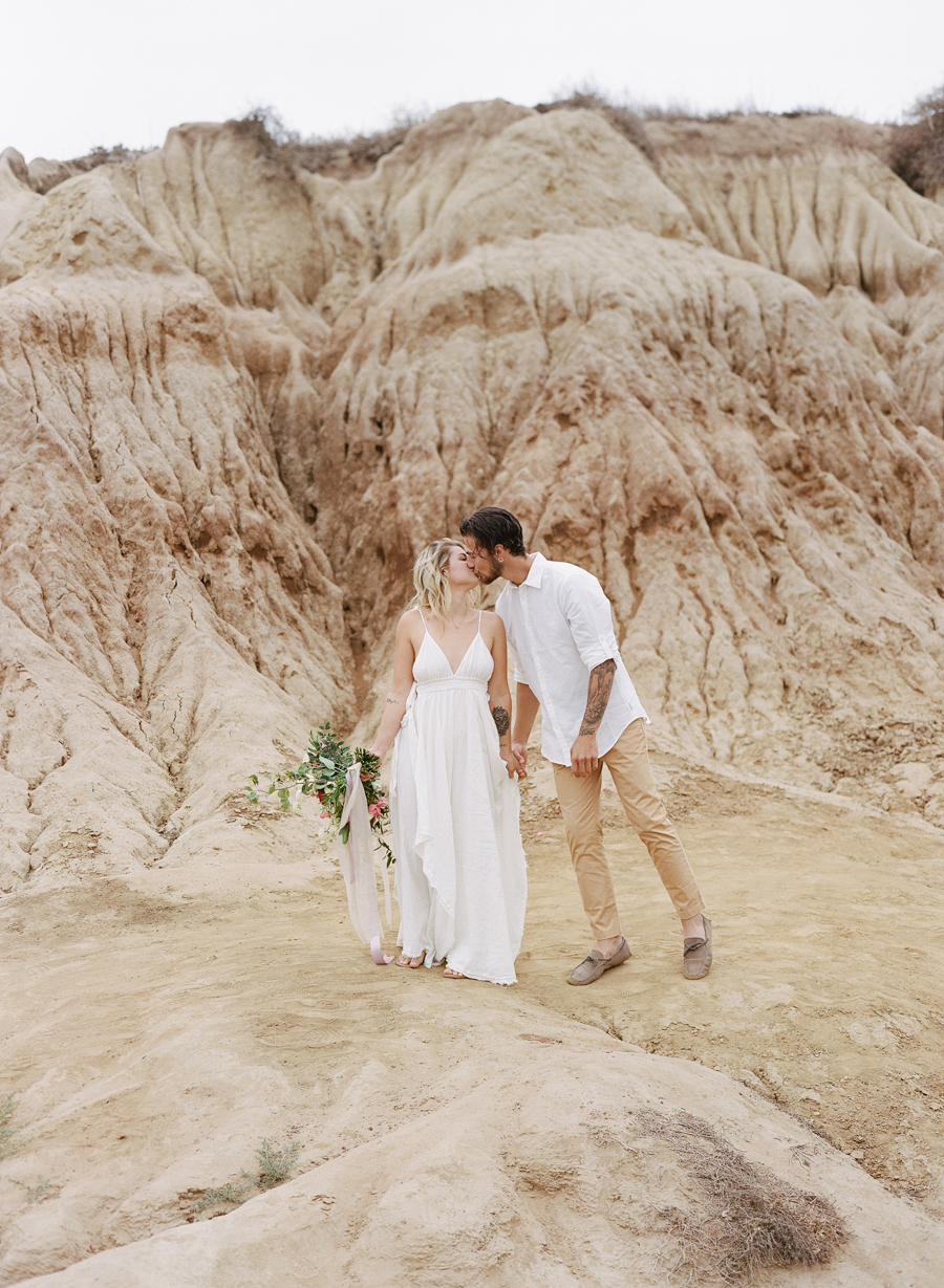 A Southern California Elopement in San Diego at Sunset Cliffs