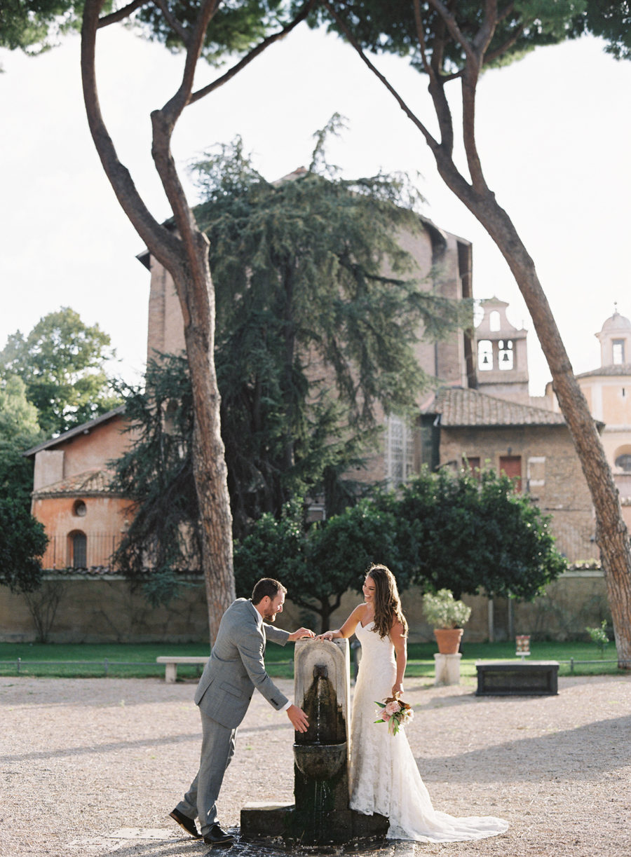 Rome Elopement - The Elopement Experience - The Colosseum