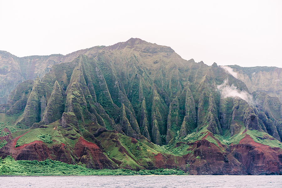 Eloping in Kauai with some fun travel tips for your Hawaiian honeymoon