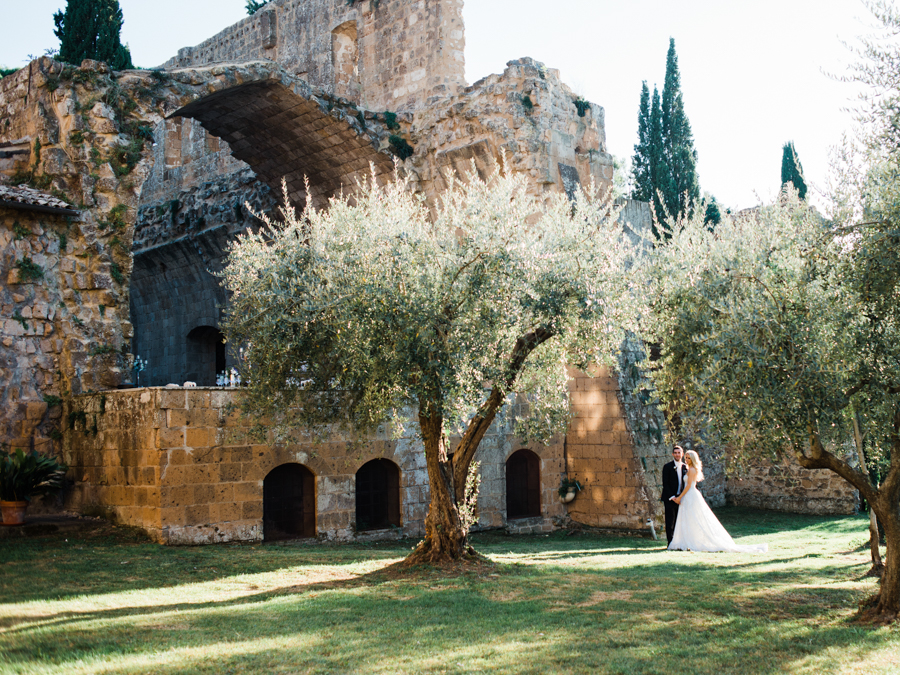 Destination Wedding in an Italian Medieval Town 