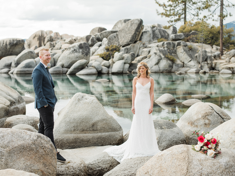 ELOPE IN LAKE TAHOE