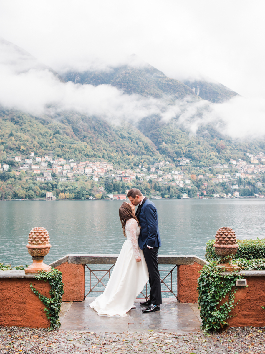 Lake Como Elopement in Autumn - The Elopement Experience