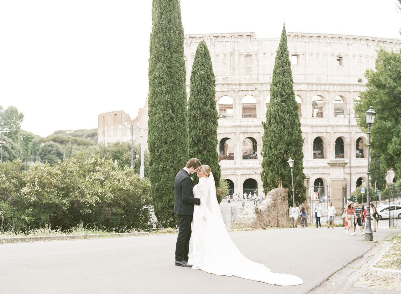 A Chic and Rome Elopement Wedding
